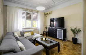 Aristocratic 2 Bedroom Flat Next to NDK